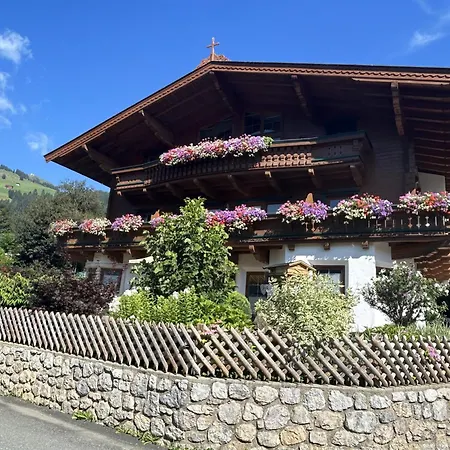 Bergblick Apartmán Brixen im Thale